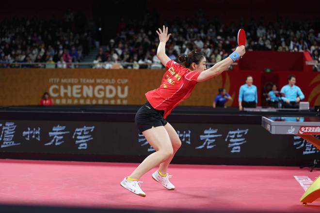 场上豪强对战,球风飘逸技术娴熟的简单介绍 场上豪强对战,球风飘逸技术娴熟的简单介绍