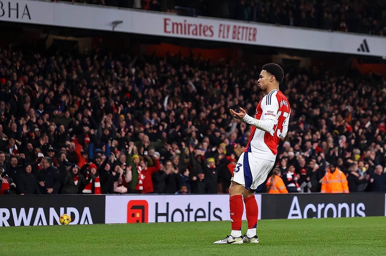 关于阿森纳球员表现出色锁定英格兰联赛冠军的信息 关于阿森纳球员表现出色锁定英格兰联赛冠军的信息