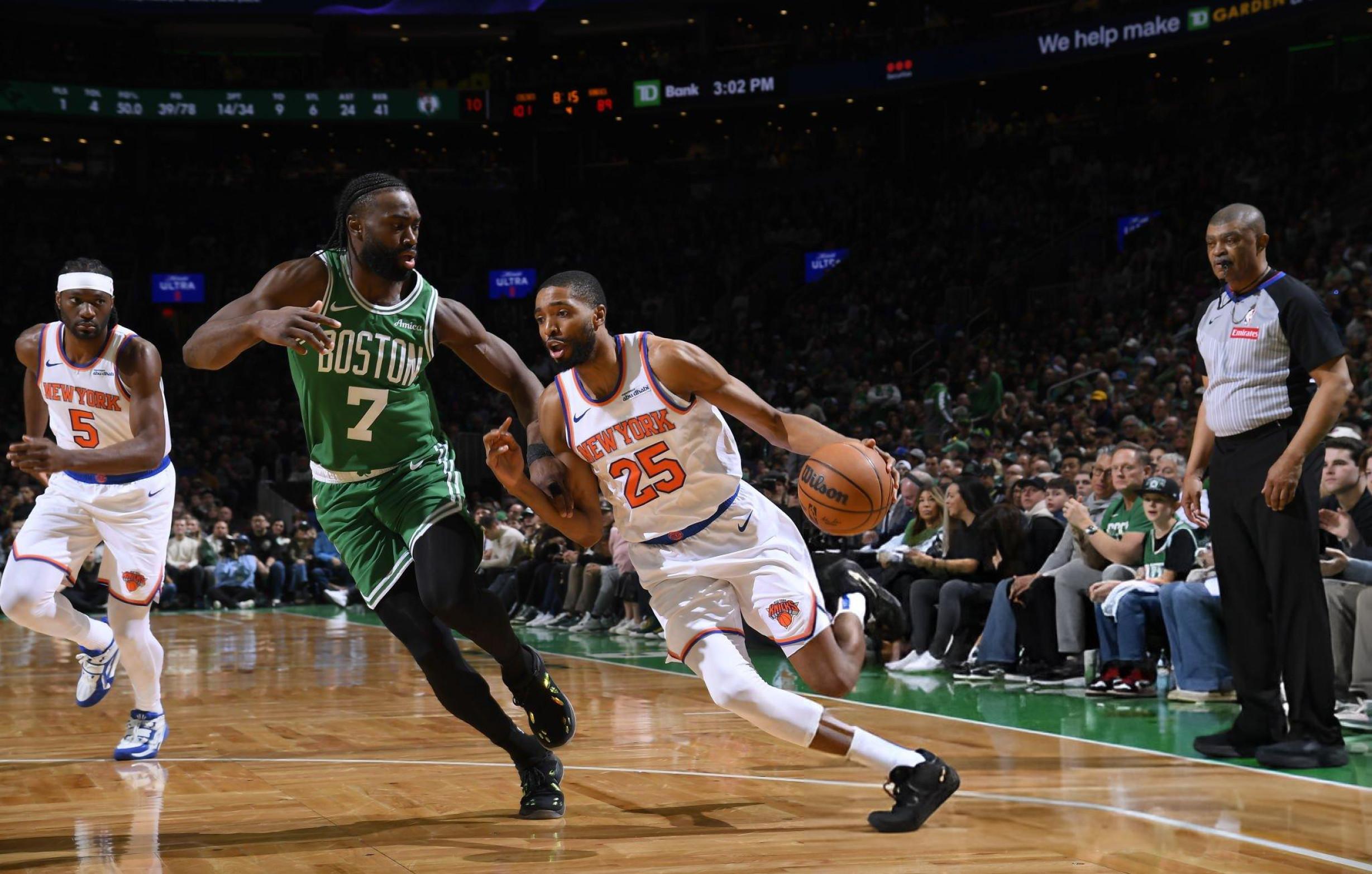 尼克斯球员独揽三双成为关键人物 尼克斯球员独揽三双成为关键人物