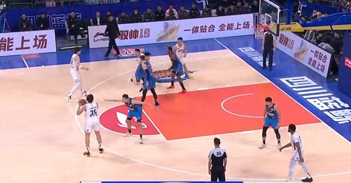 开云体育在线-猛龙打破票德创纪录，取得惊人胜利的简单介绍