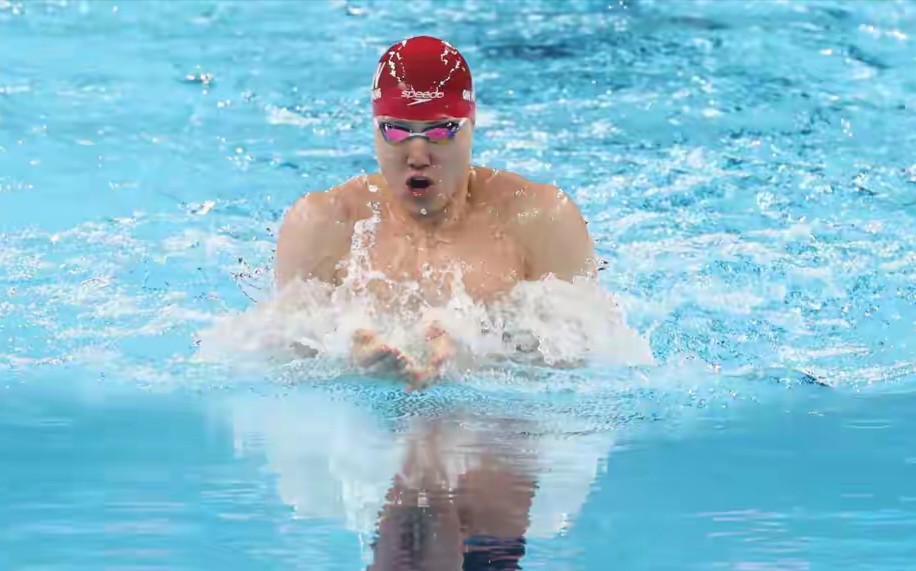 包含广西绿城队的出色表现引发了球迷的热议的词条