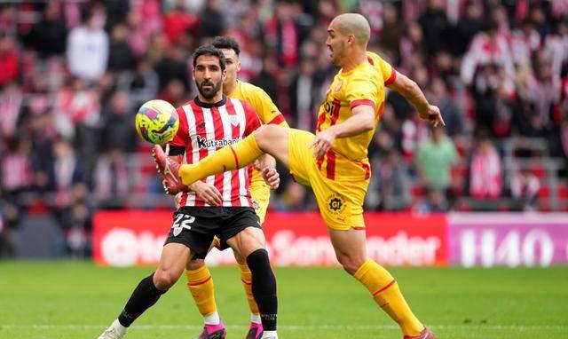 包含阿贾克斯实力碾压,赢得宝贵胜利的词条 包含阿贾克斯实力碾压,赢得宝贵胜利的词条