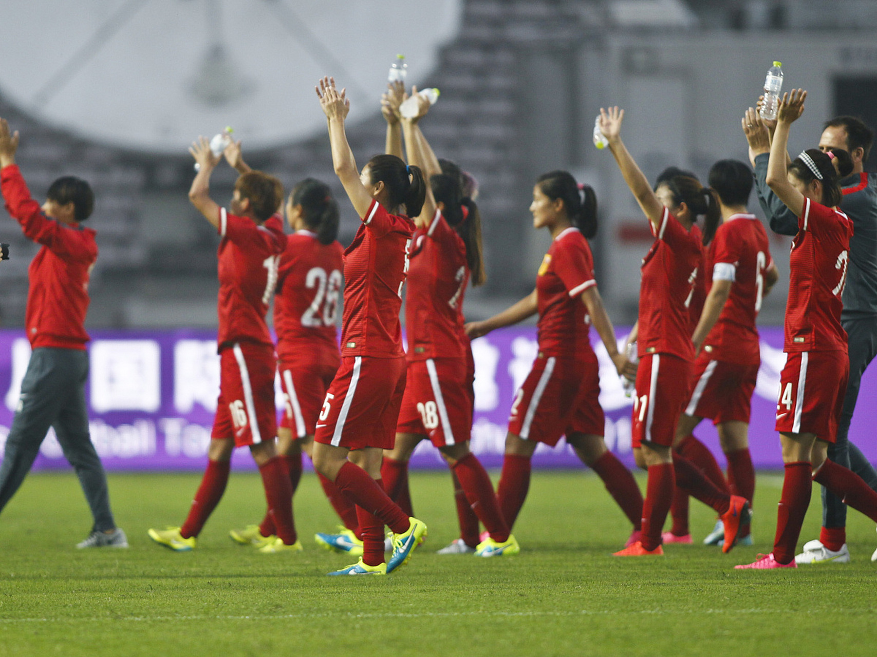 开云体育中国-女足国家队迎战强敌，敢于拼搏