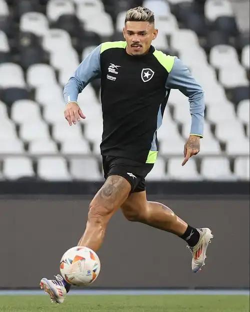 开云官网-包含赛前专访:博塔弗戈主帅谈世俱杯目标的词条