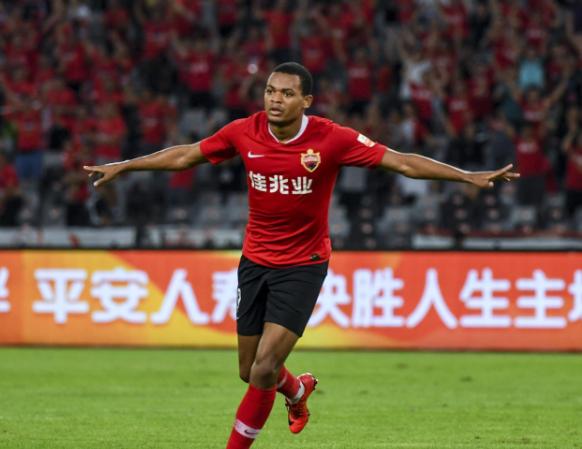 开云体育平台APP-深圳佳兆业客场战平天津泰达,赛事激烈