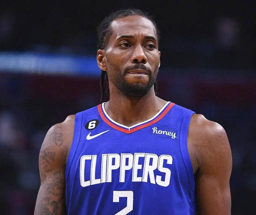 开云体育平台APP-包含莱昂纳德率领全明星选拔队,挺进赛场争霸的词条