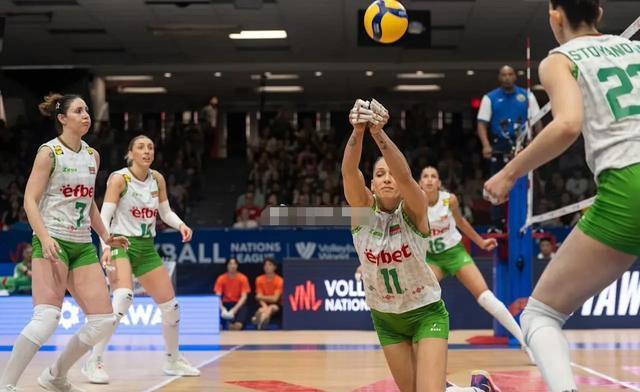 塞尔维亚队再次逆袭,实现连胜晋级 塞尔维亚队再次逆袭,实现连胜晋级