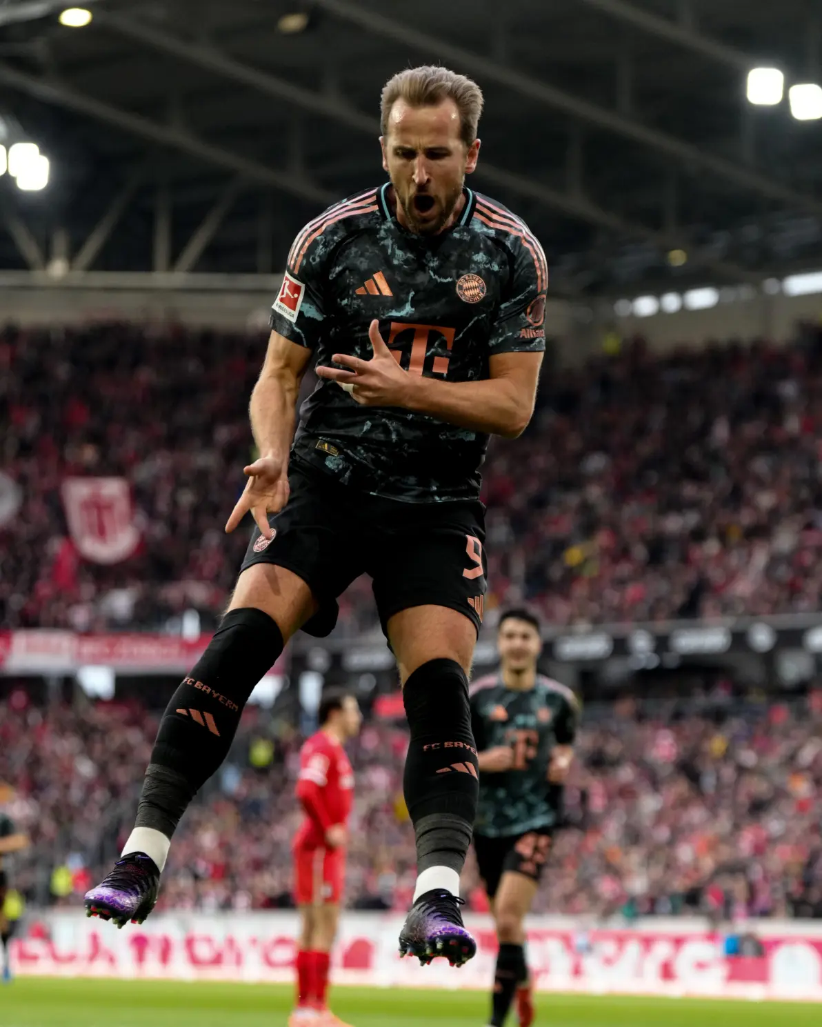 关于弗赖堡球员表现抢眼，德国联赛中争先的信息