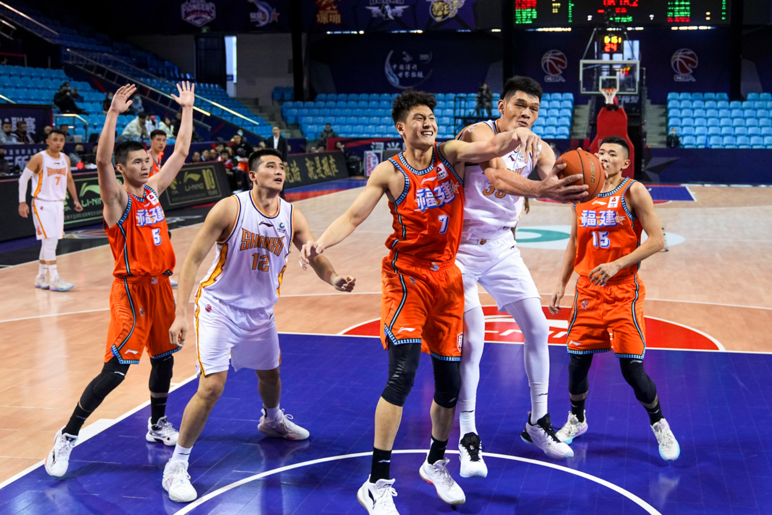 开云平台-福建男篮迎来大胜，国内球员表现出色受赞誉