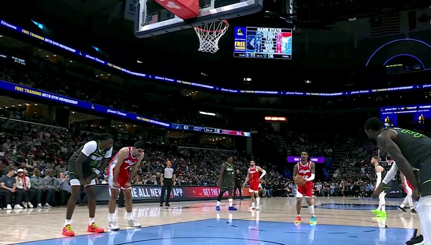 勇士防守力压灰熊，主场保持不败