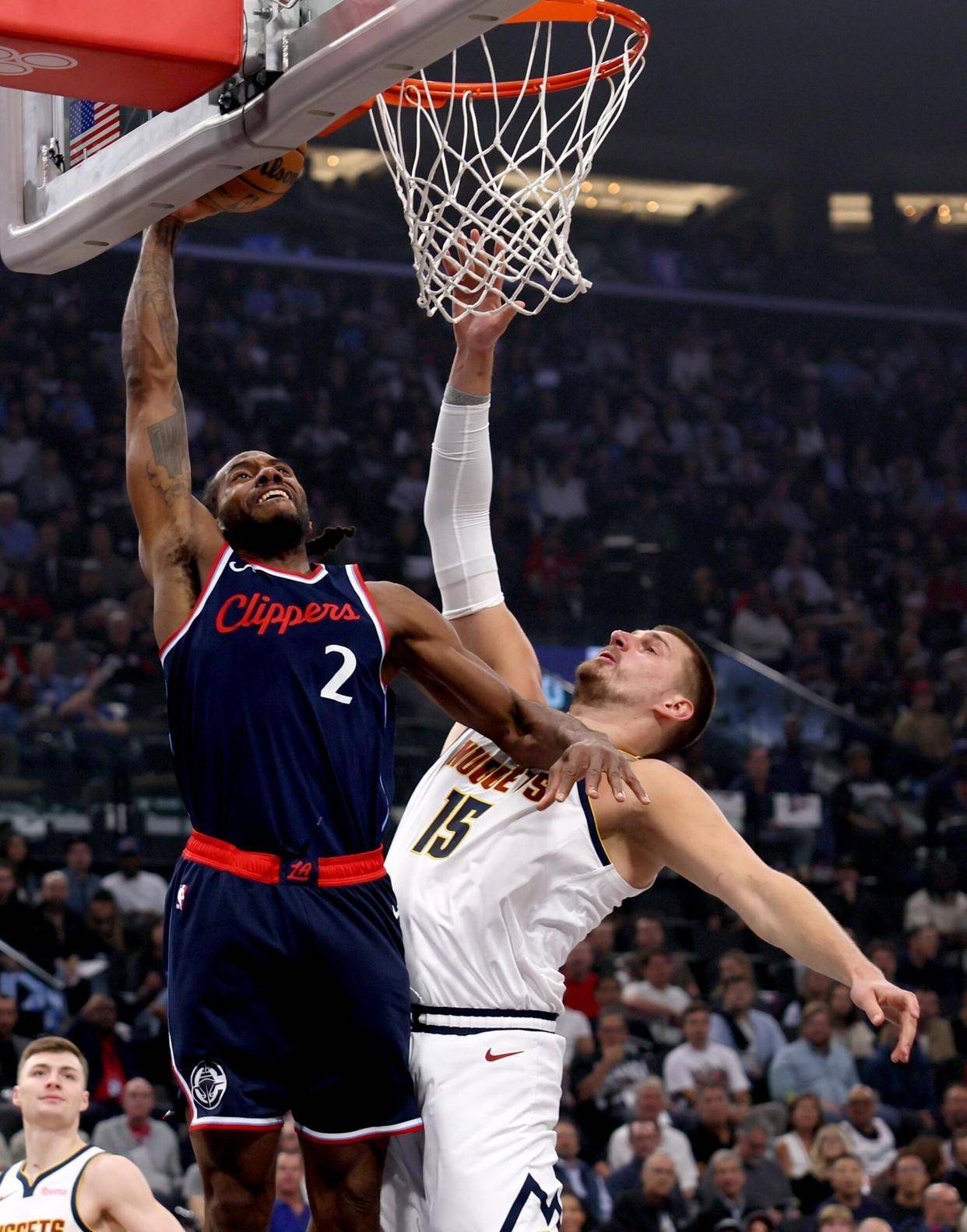 快船险胜开拓者，保持不败战绩