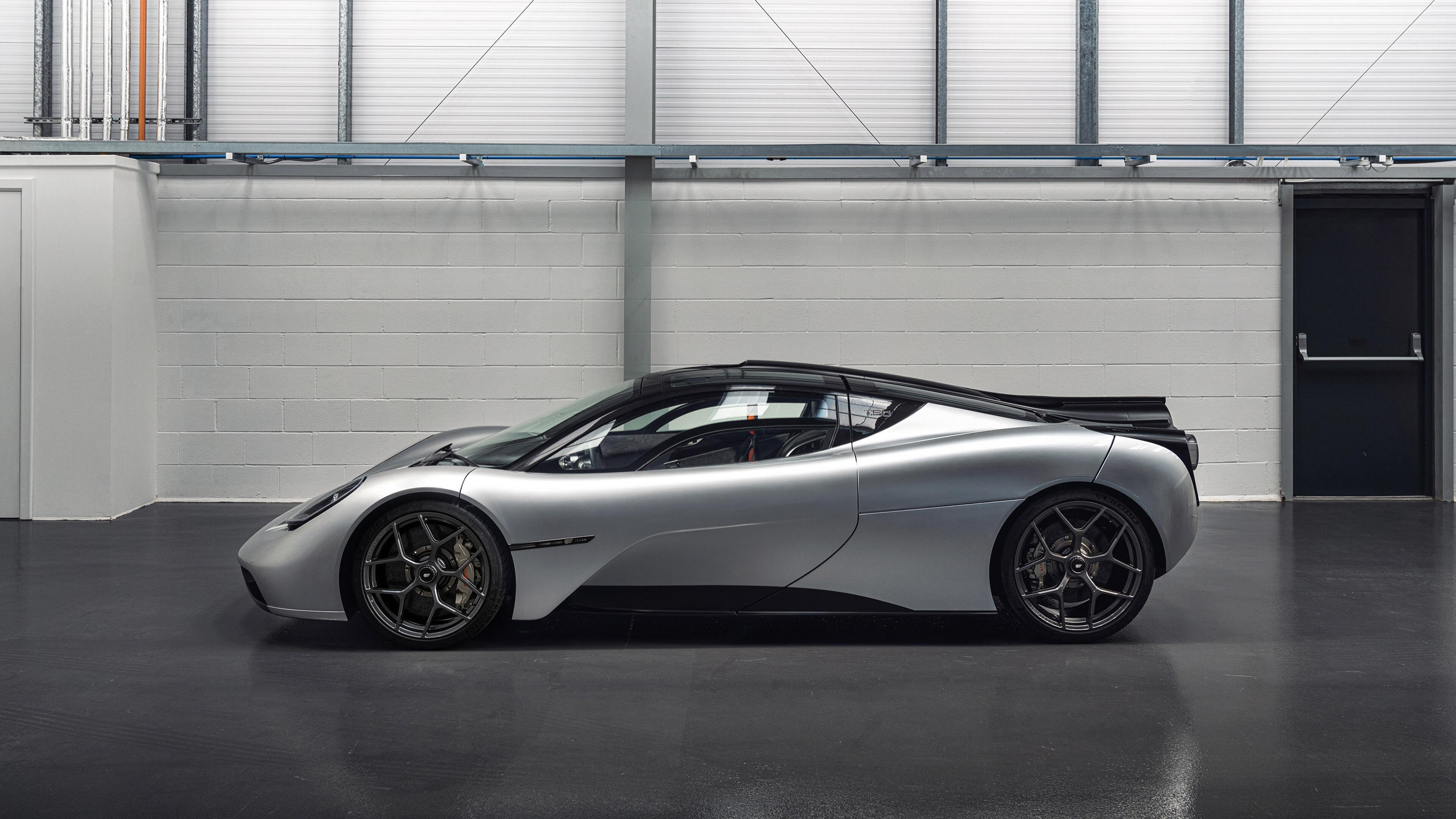 开云体育官网-巨轮碾过浮萍，克莱的教科书之夜让鹈鹕见识何为绝望